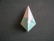 折り紙織り方写真/飾り箱No.[48] <br />一つめくりました