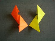 折り紙織り方写真/手裏剣No.[37] <br />二つを組み合わせます。