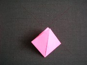 折り紙織り方写真/風船（紙風船）No.[18] <br />裏返しました。